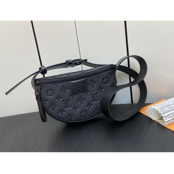 24/LV shoulder bag, model number: M23835