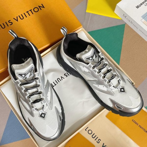 New color matching Louis Vuiton RUNNER TATIC sneakers