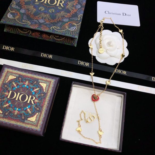 Dior necklace