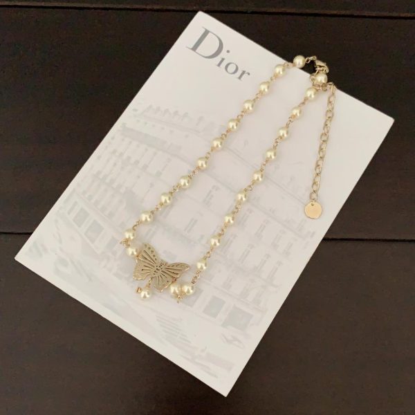Dior hollow butterfly pearl necklace