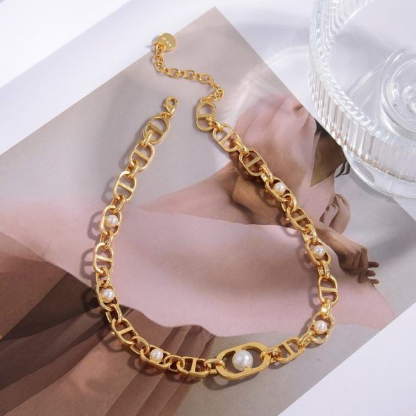 Dior new letter necklace