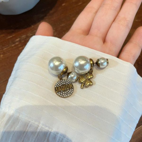 CLASSIC JADIOR EARRINGS