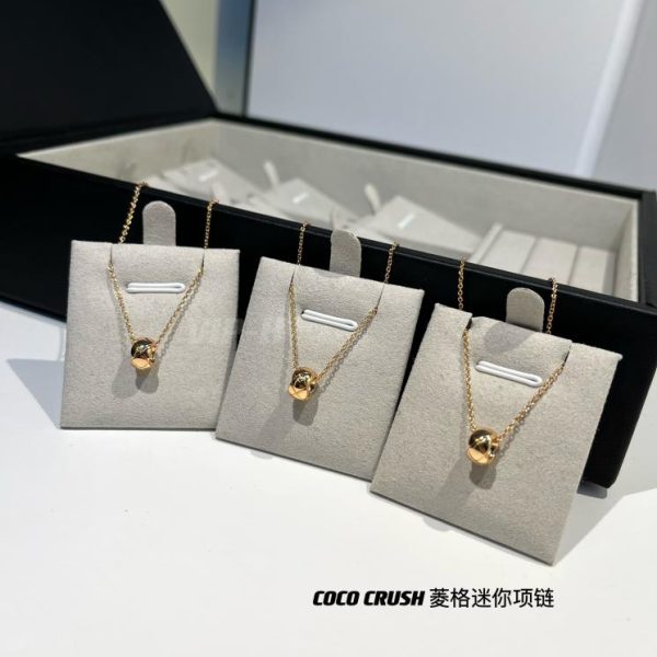 Chanel COCO CRUSH diamond mini necklace