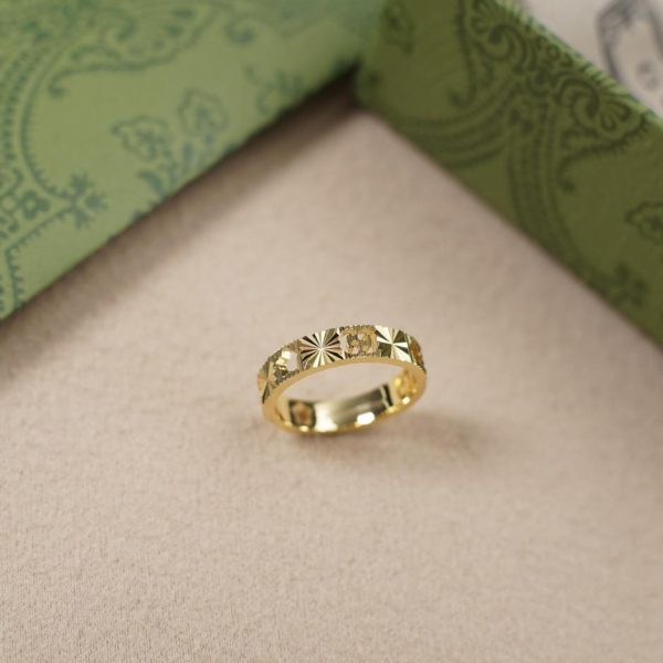 Gucci letter cutout double g star ring