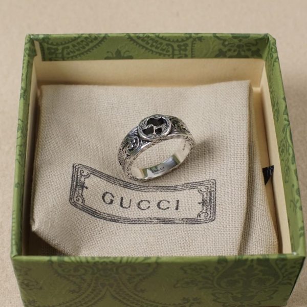 Gucci interlocking double g engraved cutout ring
