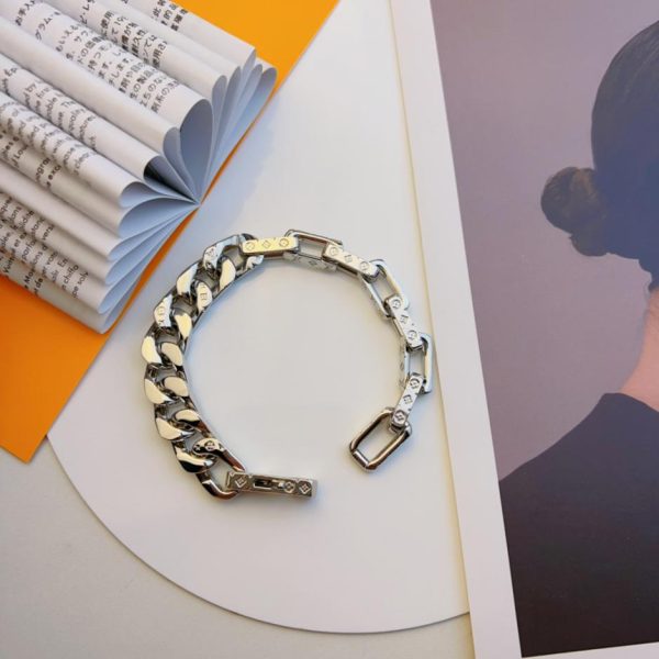 LOUIS VUITTON bracelet Damier chain