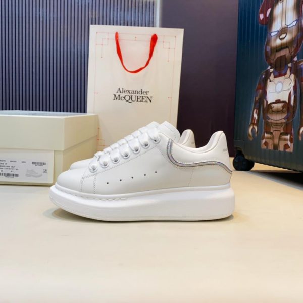 Alexander McQueen top version