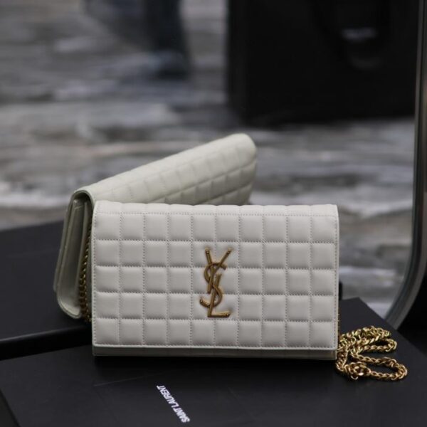 SAINT LAURENT CASSANDRE chain bag