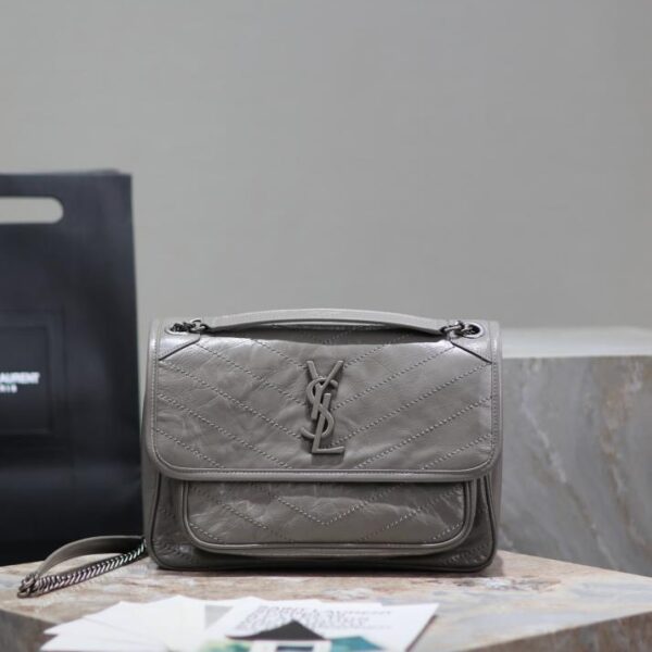 SAINT LAURENT medium 28cm light gray niki