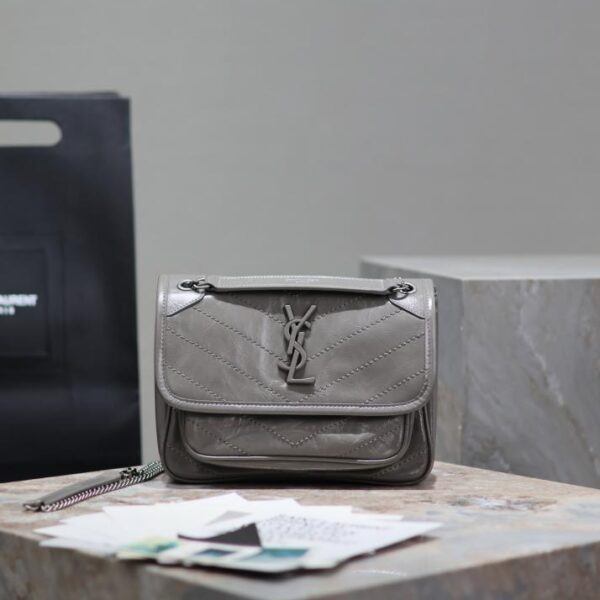  SAINT LAURENT small size 22cm light gray niki