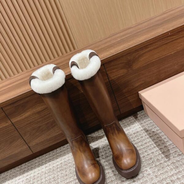 Miu Miu autumn and winter catwalk new wool boots