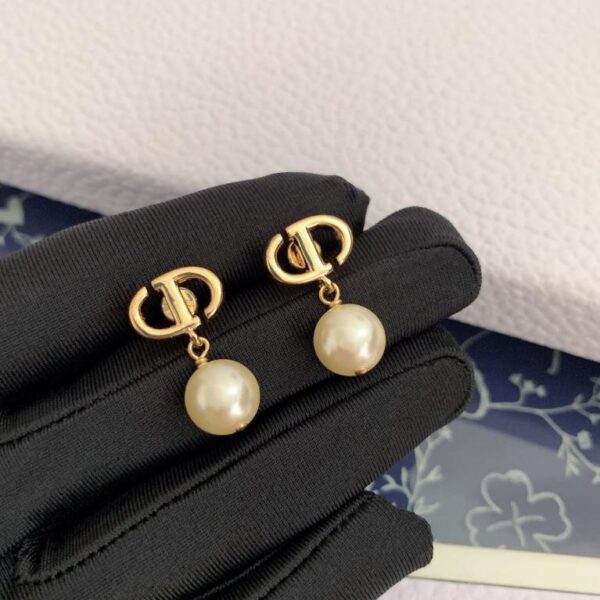 Dior new mini cd pearl earrings (D053)