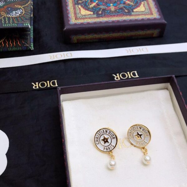 Dior new cd earrings (D65D)
