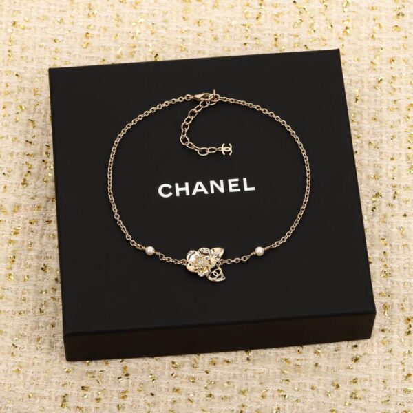 Chanel camellia necklace