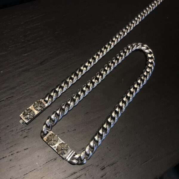 Chrome Hearts double cross collarbone chain