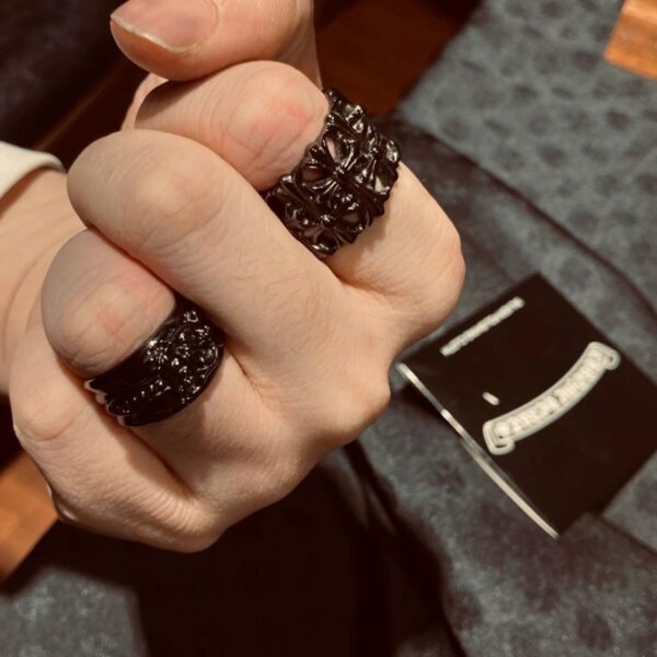Chrome Hearts Black Silver Round Grave Ring