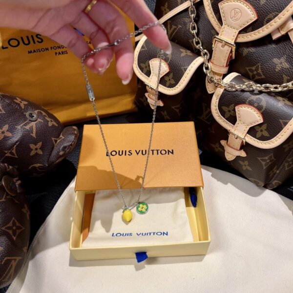 Louis Vuitton Lemon Necklace Hang It LFruits Spring/Summer Collection Theme (N3QAA)