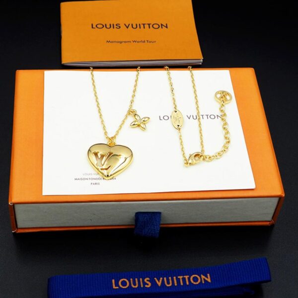 LV Valentine's Day Blooming Heart Necklace (JRAVJ)