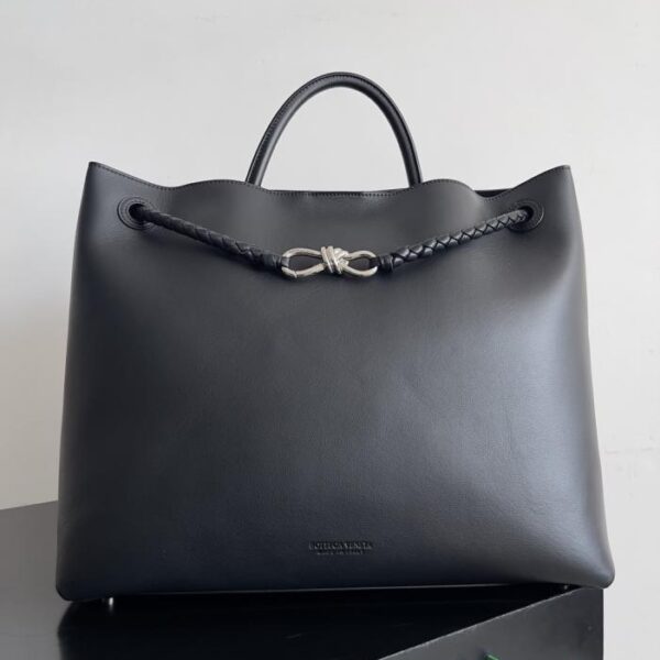 Bottega Veneta full leather Andiamo buckle bag (WBLAY)