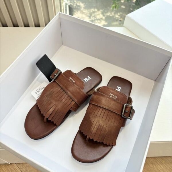 G036 Top quality Prada catwalk retro tassel half slippers (CKJOU)