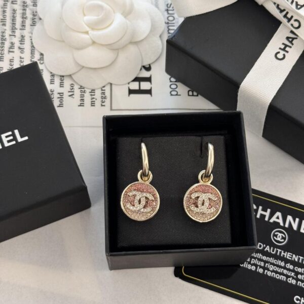 Chanel 24P round rhinestone gradient earrings (KK0E2)