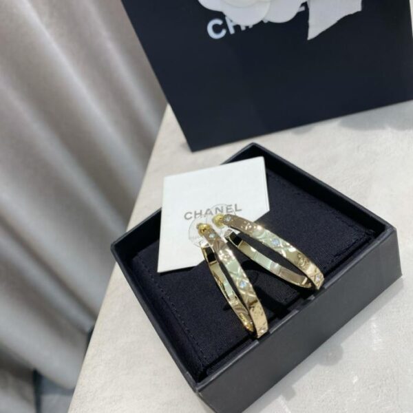 Chanel Diamond Double C Earrings (UJHVK)