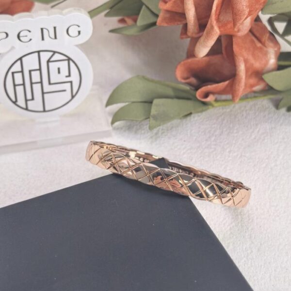 Chanel diamond bracelet wide version electroplated 18K thick gold color preservation (3SYZC)