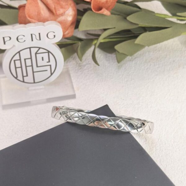 Chanel diamond bracelet wide version electroplated 18K thick gold color preservation (BAXIG)