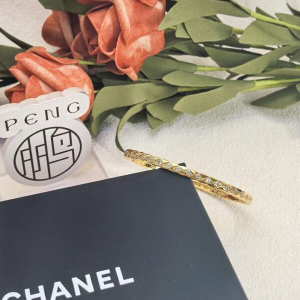 Chanel diamond bracelet narrow version electroplated 18K thick gold color preservation (MGNQK)