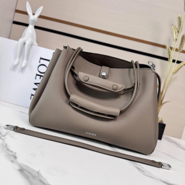 Loewe New Large Soft Calfskin Madrid Handbag (YZGPS)
