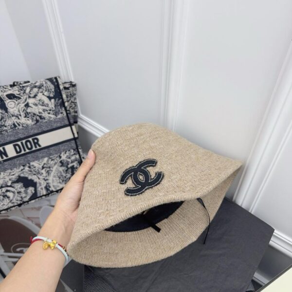 CHANEL New Wool Knitted Hat (XTM35)