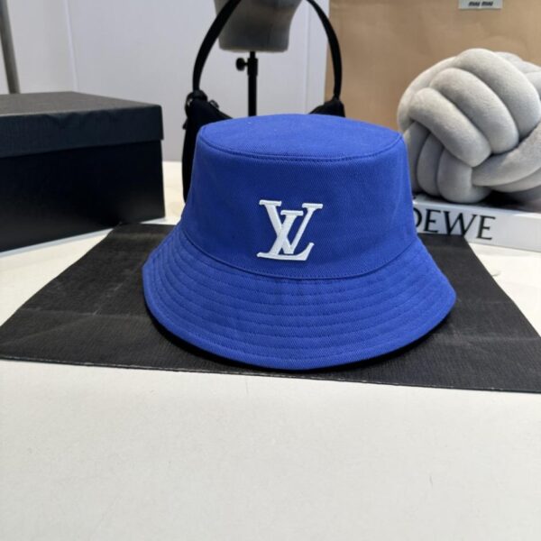 LV embroidered double-sided bucket hat (WE1FY)
