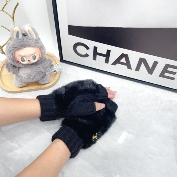 Chanel Fall/Winter Short Rabbit Fur Gloves (YQNJ6)
