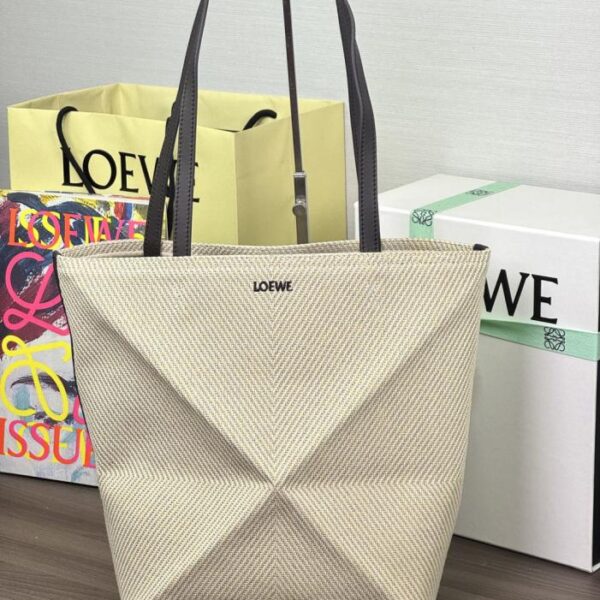 Puzzle Fold Handbag with Linen Embroidery (EIFTW)