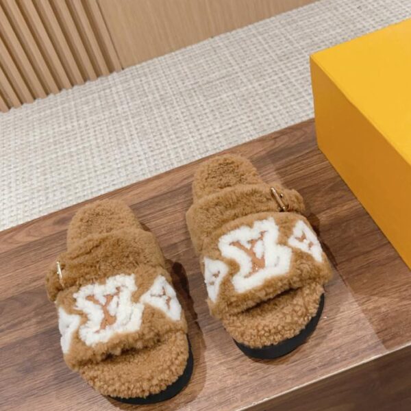 Louis Vuitton Paseo Comfort Flat Wool Slippers (I6W76)