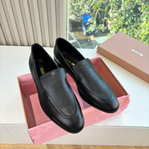 G126 MIUMIU's latest runway style loafers (0NM9T)
