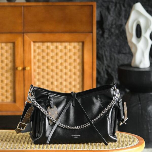 Carryall Black Knight Small M24861 chip code can be verified AS private edition (AGO82)
