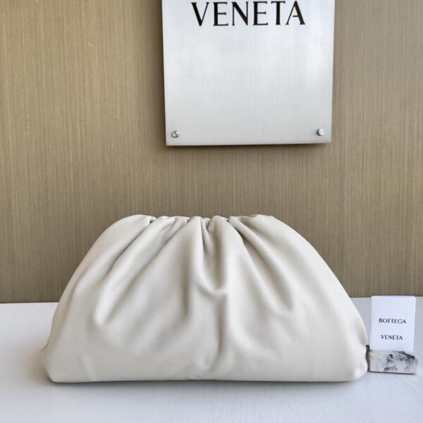 Bottega Veneta Pouch Cloud Bag (LOHCD)