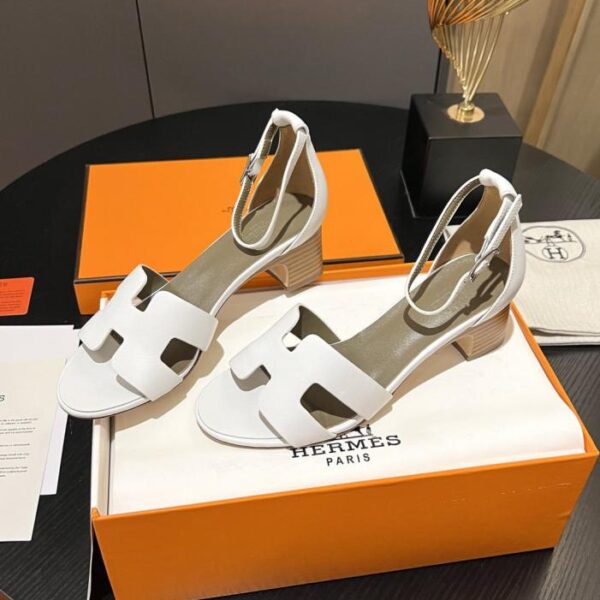 Hermes chunky heeled sandals (3 (JCBN3))
