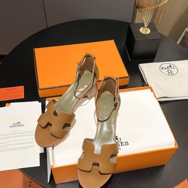 Hermes chunky heeled sandals (3 (UAKHL))