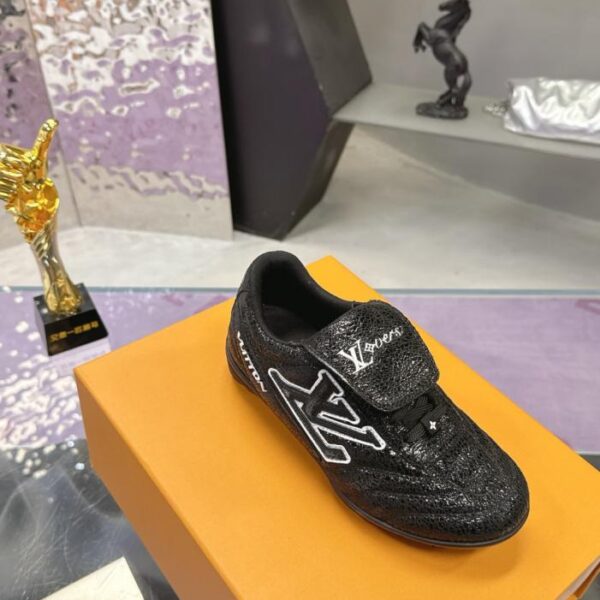 Louis Vuitton's latest Footprint collection: Couple's soccer cleats (HKRGD)
